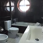 Dutra's House Dom wakacyjny Horta (Azores)